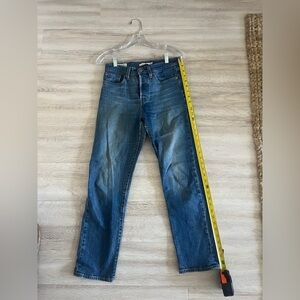 Levi’s Wedgie Straight in medium blue Size 25